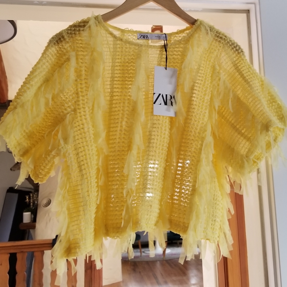 Zara Women's Small Yellow Knit Top